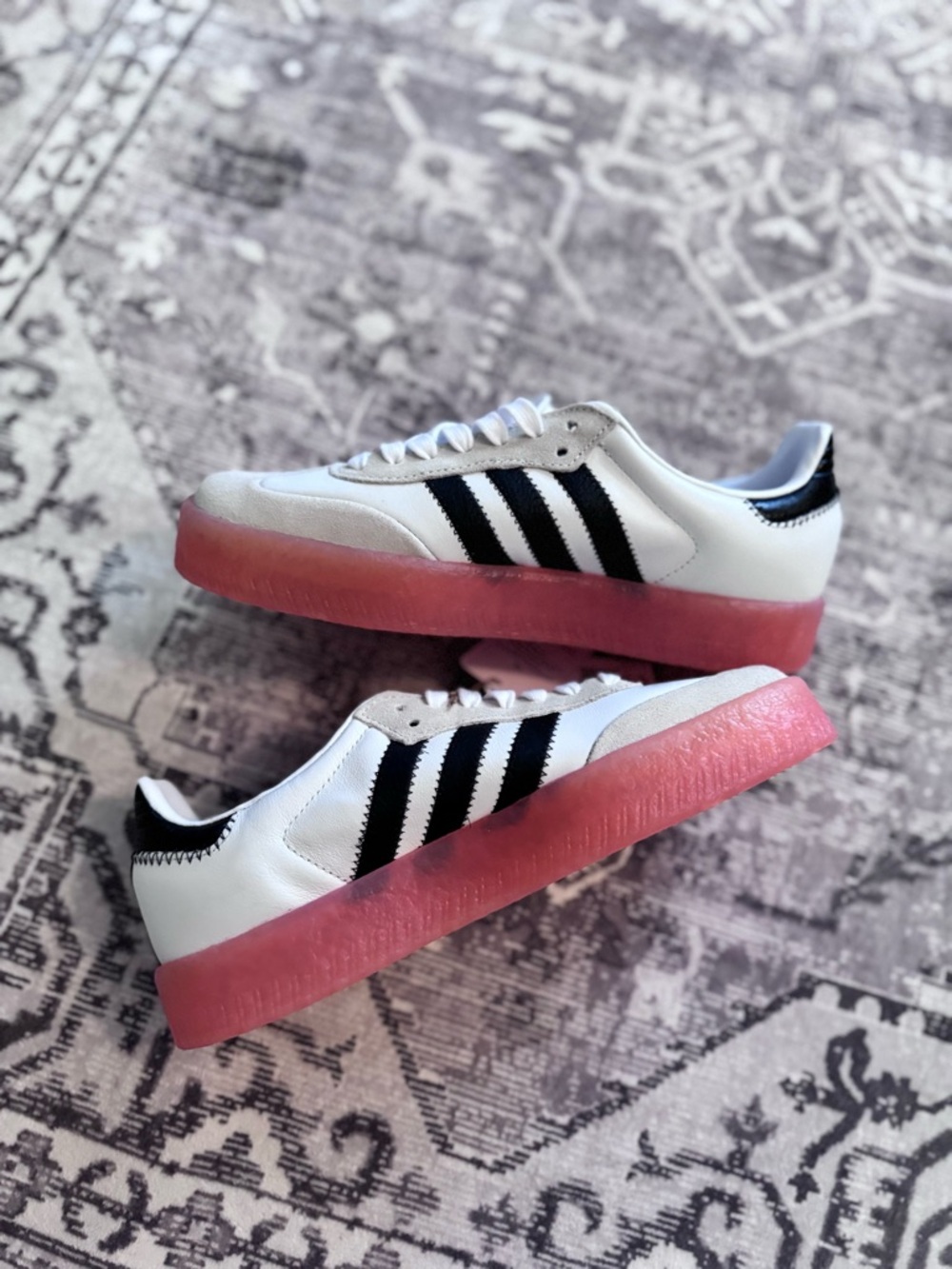 ADIDAS
Women's Adidas Sambae Shoes - Cloud White/Core Black/Semi Coral - Picture 2 of 6